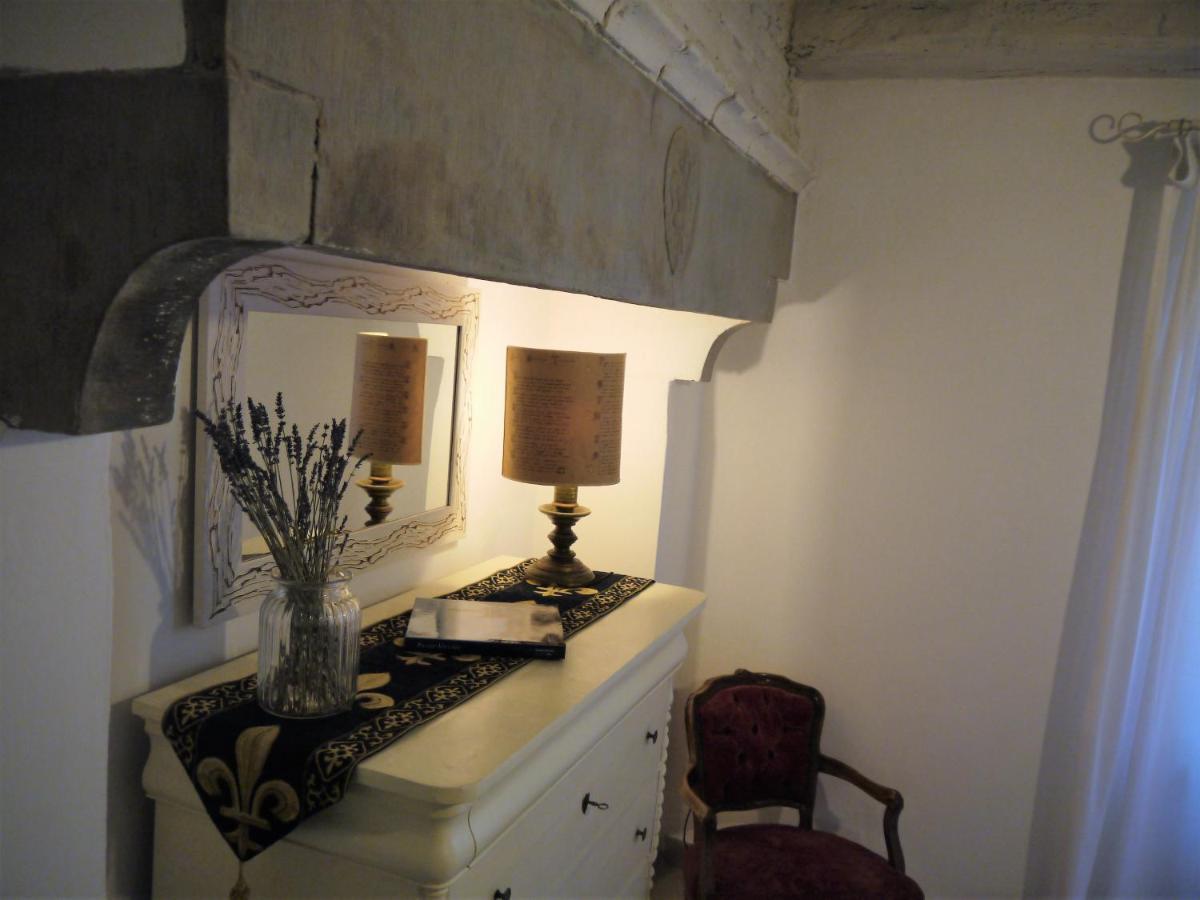 蒙特瓦尔基Casa Marzia公寓 外观 照片