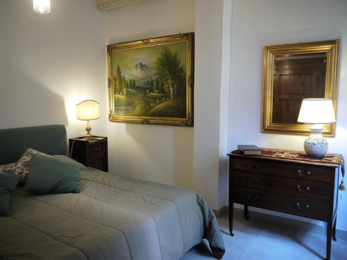 蒙特瓦尔基Casa Marzia公寓 外观 照片