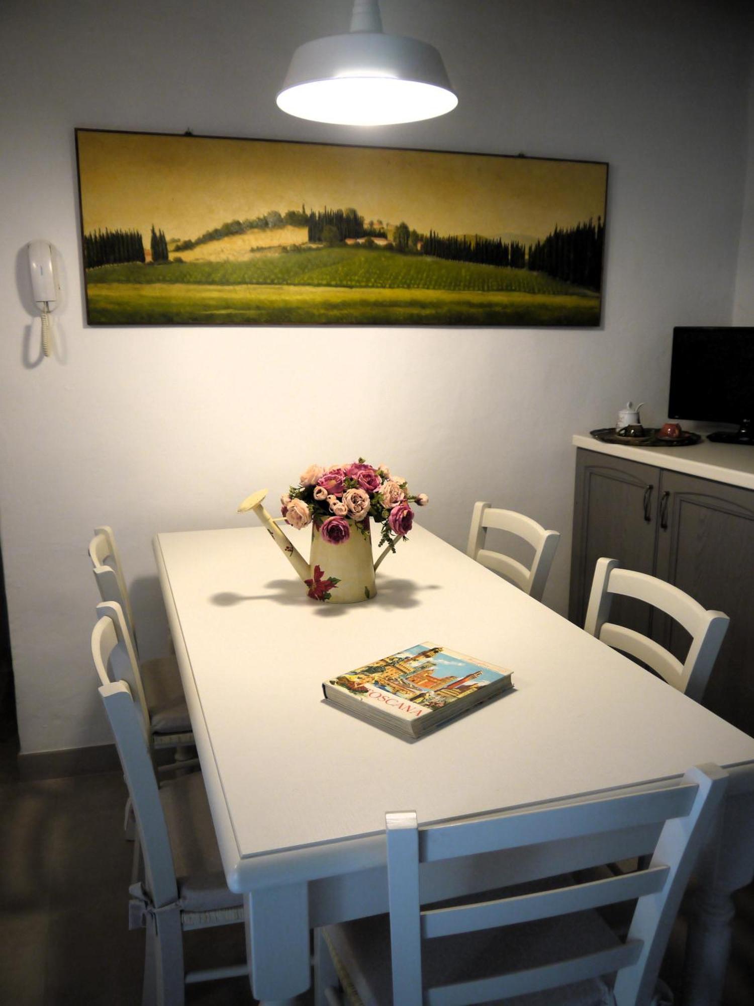 蒙特瓦尔基Casa Marzia公寓 外观 照片